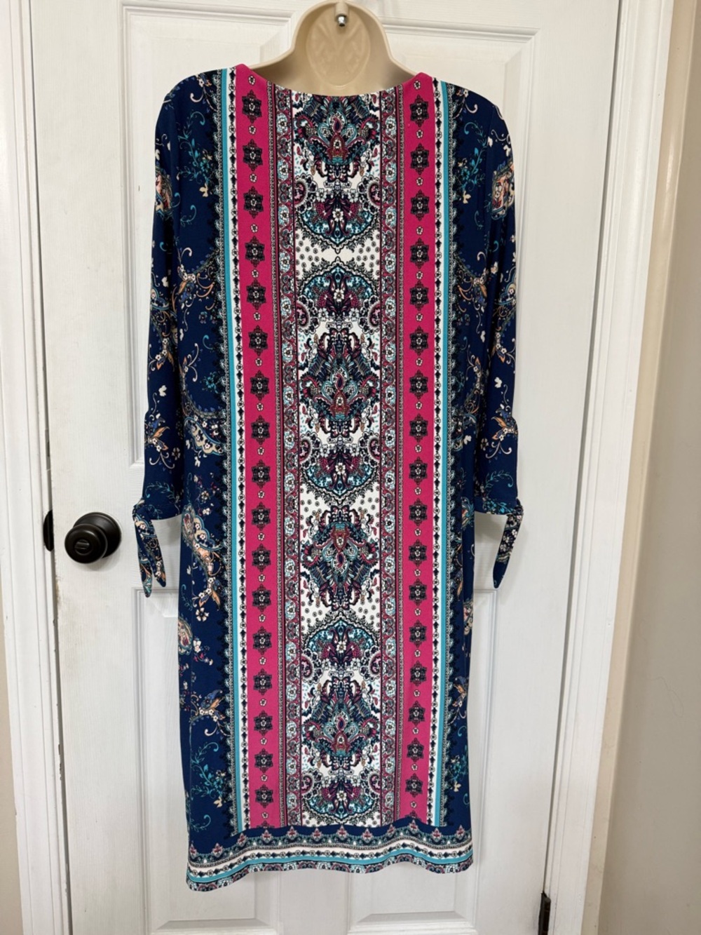 Chico’s Medallion Paisley Tie Sleeve Shift Dress Size 1 (M) - Picture 4 of 15